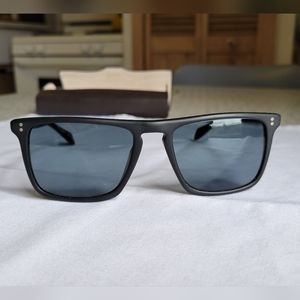 Oliver Peoples  Bernardo  OV5189S Matte Black / Indigo Photochromic 1031R8 54mm